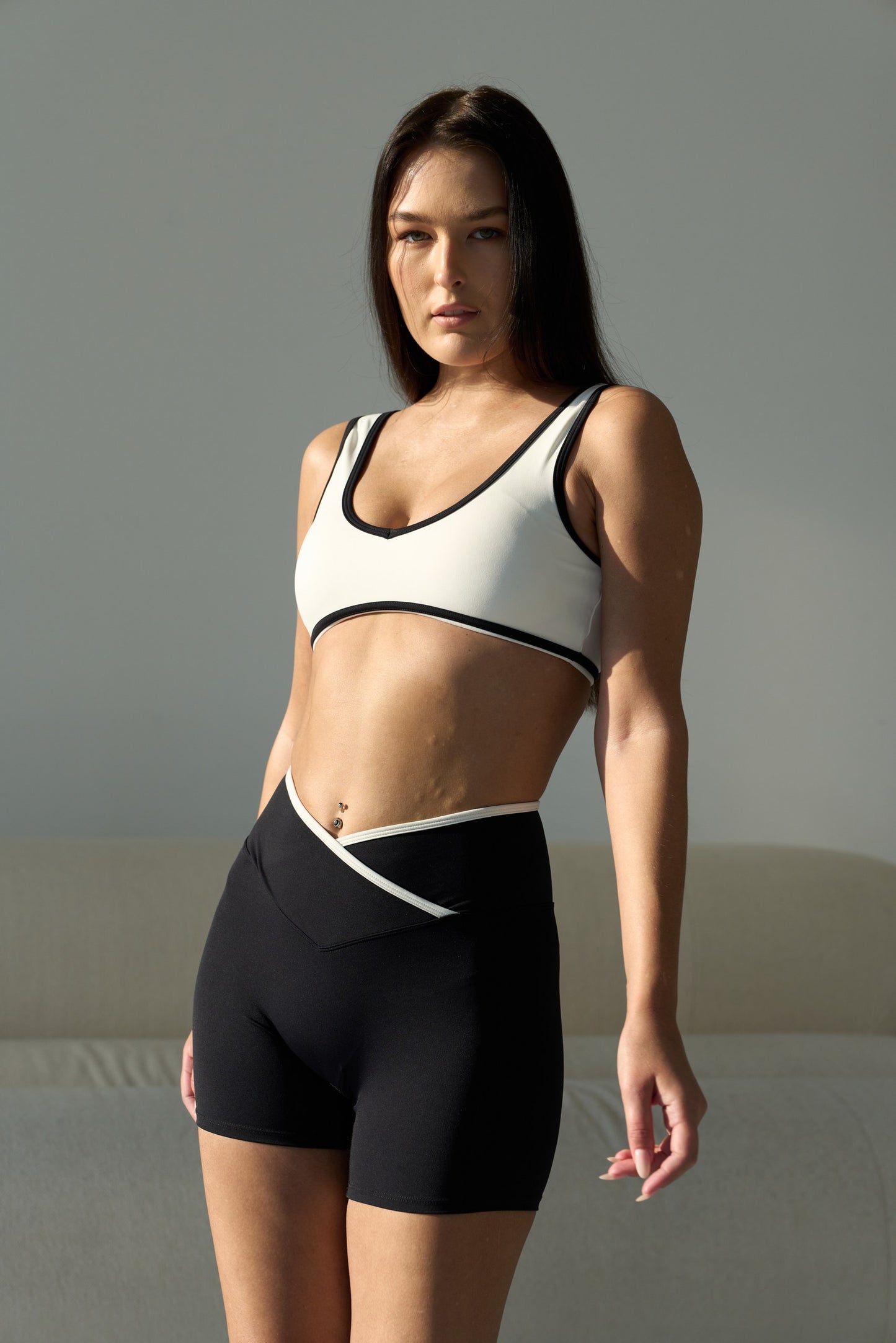 NoirBlanc Sport Top